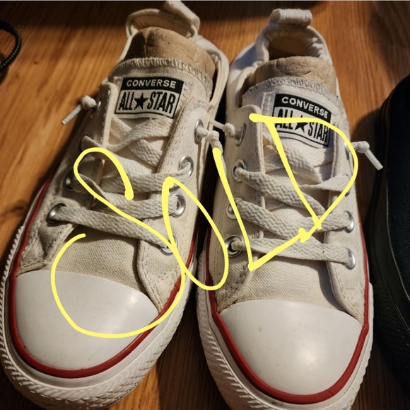 CONVERSE SHOES! - Picture 4 of 4